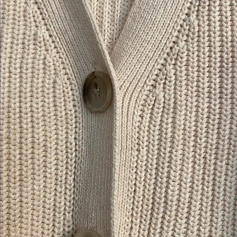 Old navy cream cardigan sz m - Picture 3 of 4